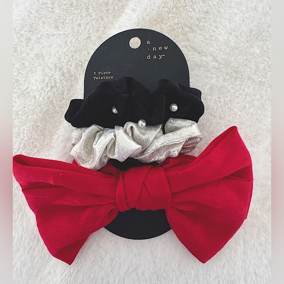 a new day Accessories - A New Day Hair Tie Set - NWT